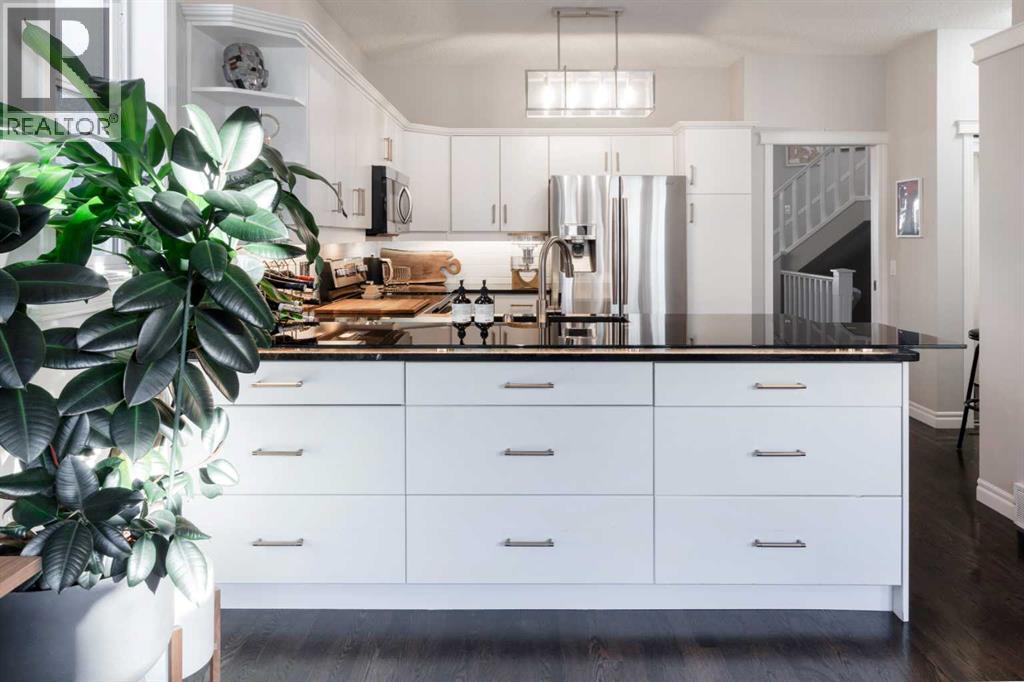 Single Family House for Sale in   Street Parkhill Calgary 