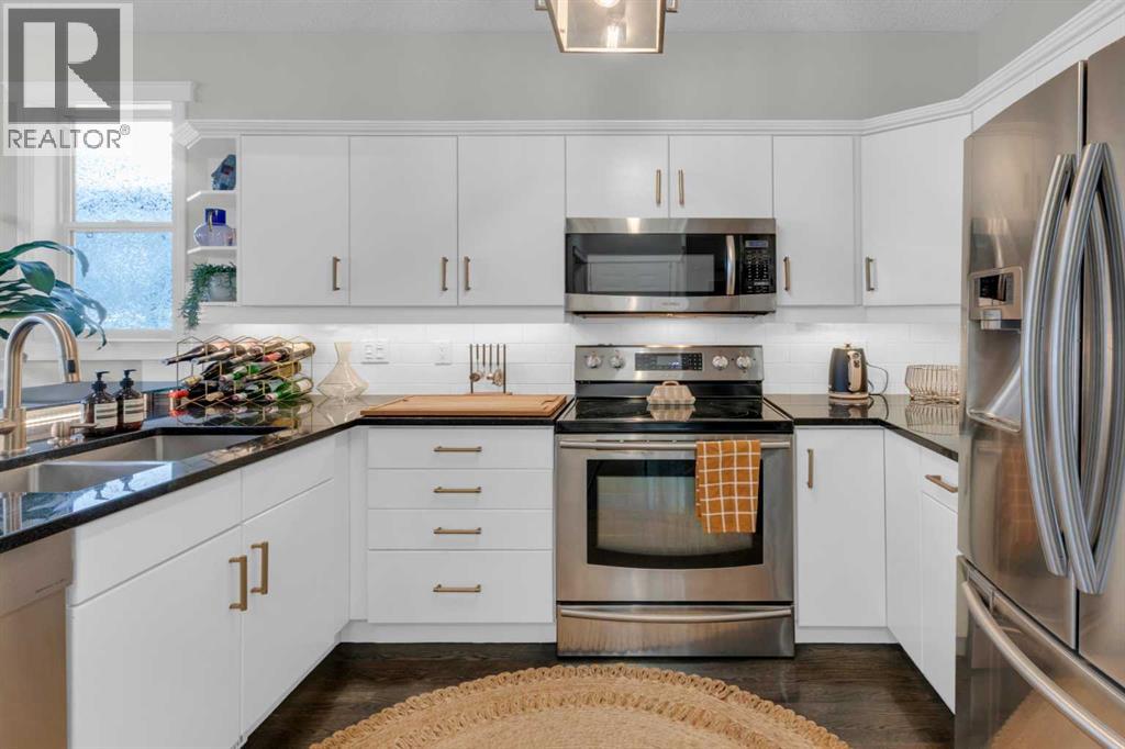 Single Family House for Sale in   Street Parkhill Calgary 