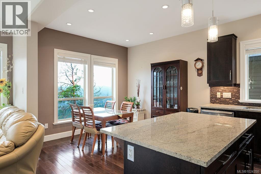 110 1177 Deerview Pl, Langford