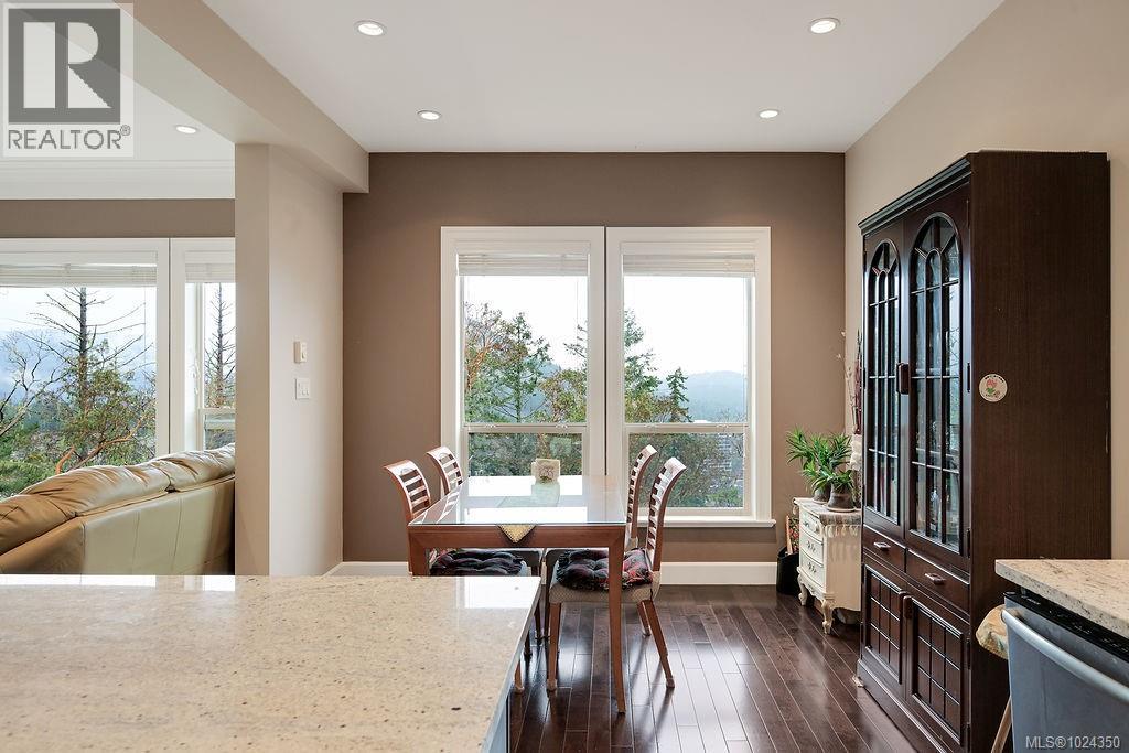 110 1177 Deerview Pl, Langford