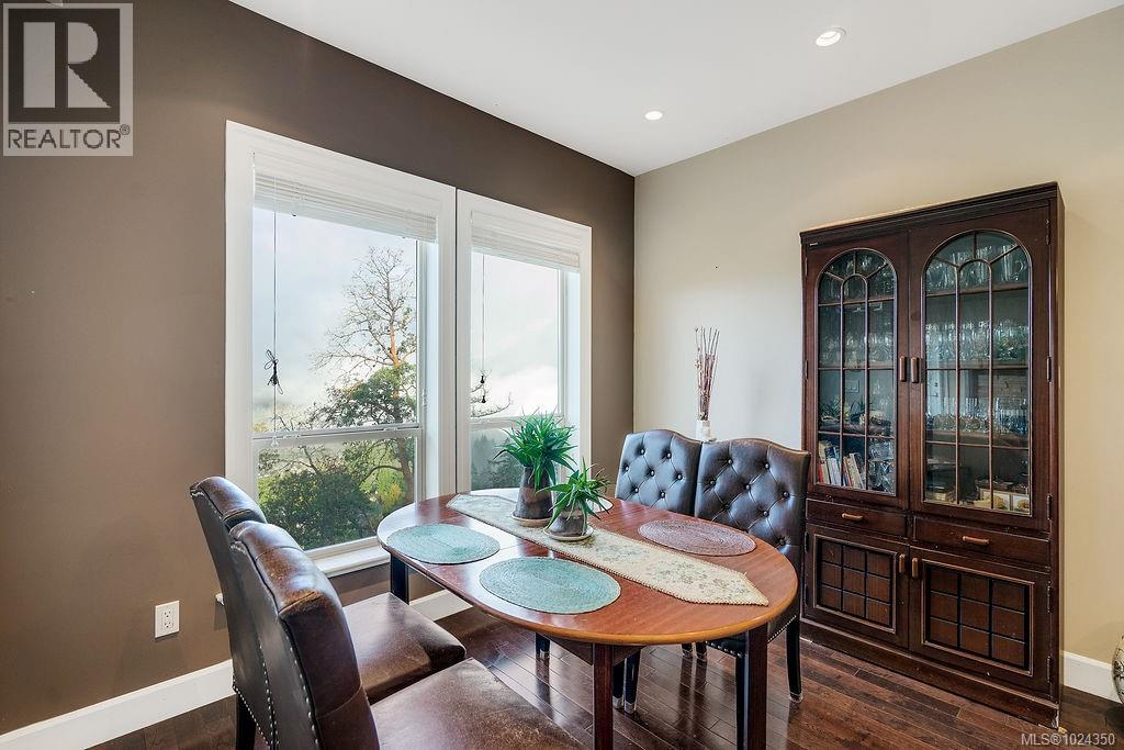 110 1177 Deerview Pl, Langford