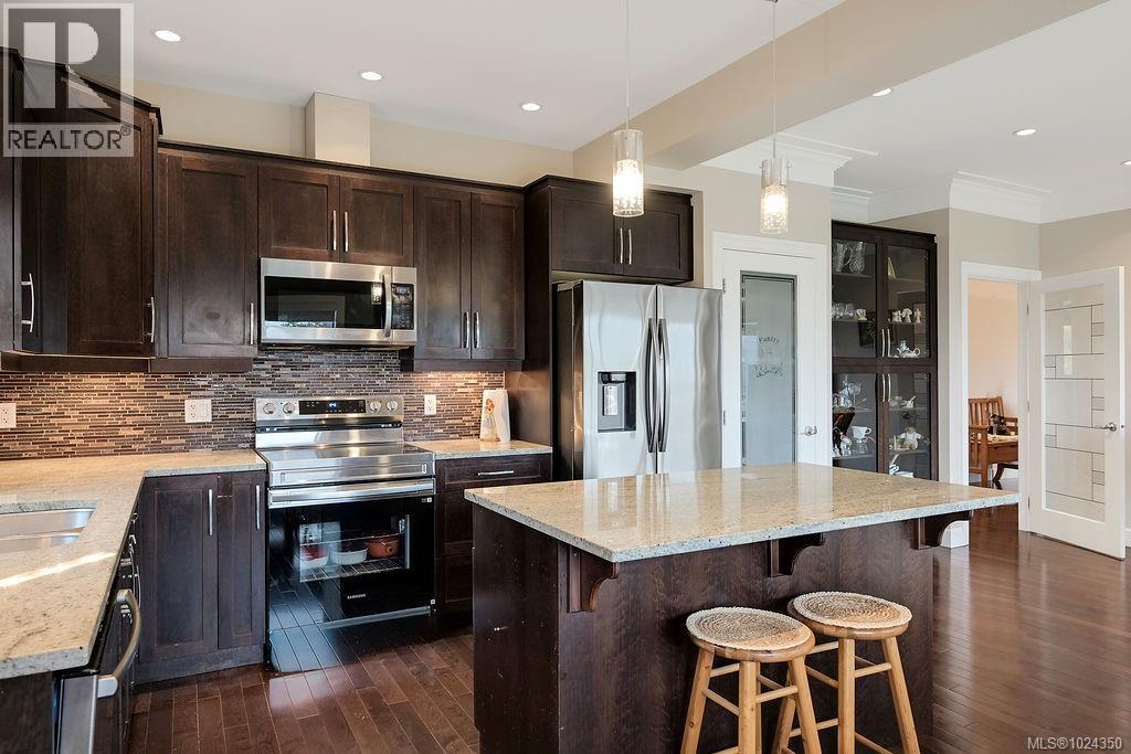 110 1177 Deerview Pl, Langford