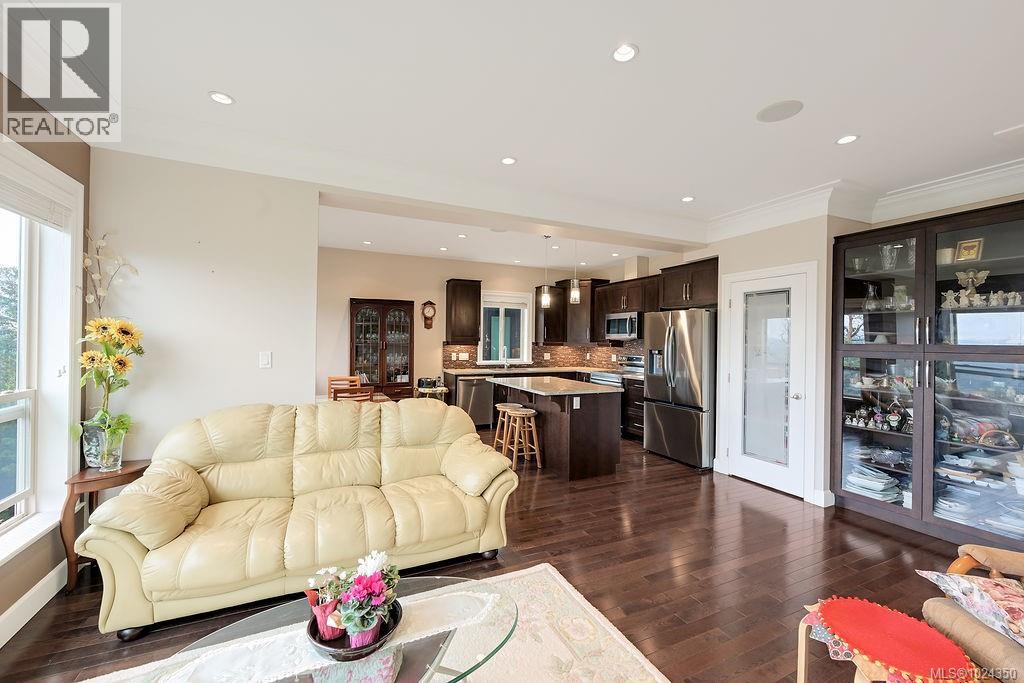 110 1177 Deerview Pl, Langford