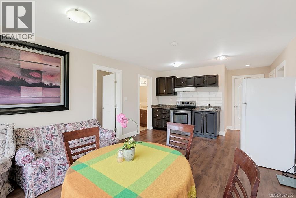 110 1177 Deerview Pl, Langford