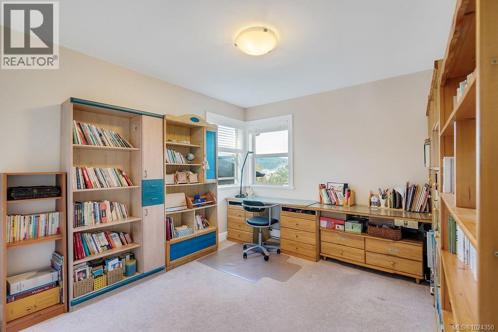 110 1177 Deerview Pl, Langford