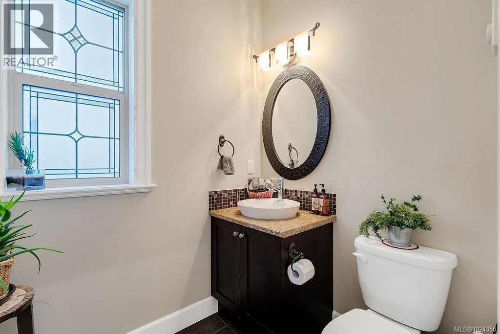 110 1177 Deerview Pl, Langford