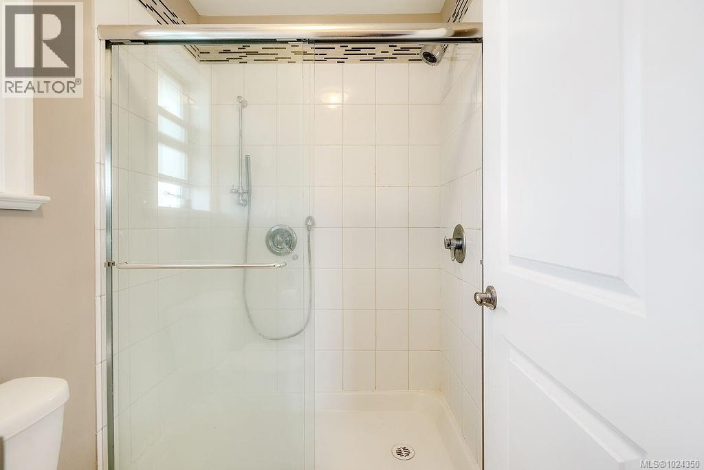 #110 1177 Deerview Pl - 40
