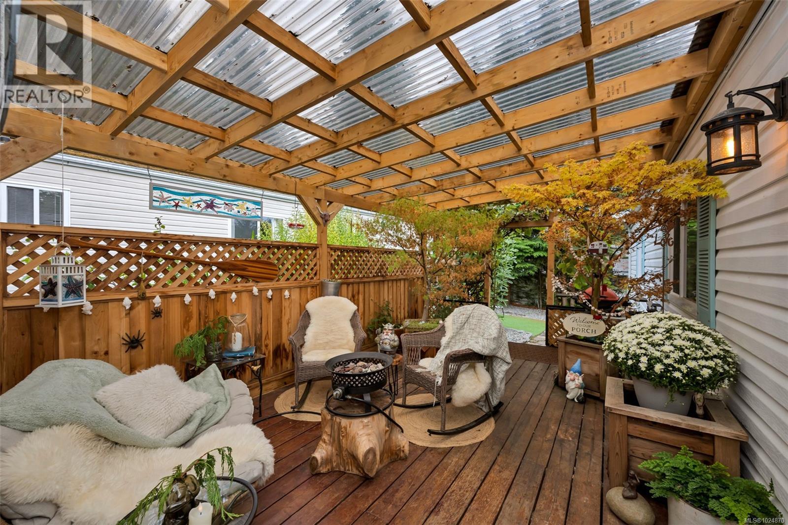 222 2779 Stautw Rd, Central Saanich