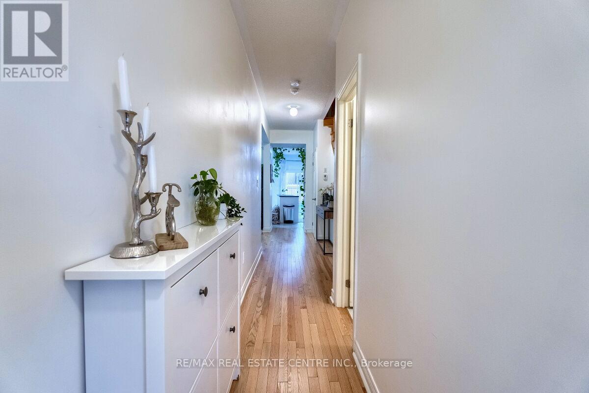 1195 KETTERING DRIVE - 6