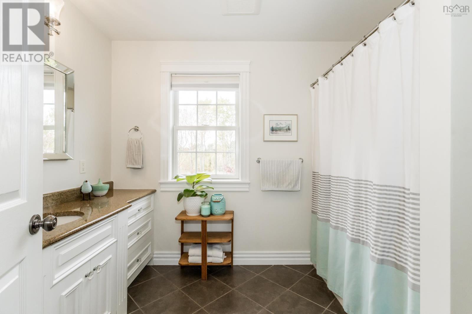 Property 22 of 49 of 35 Acadia Drive, MacDougall Heights