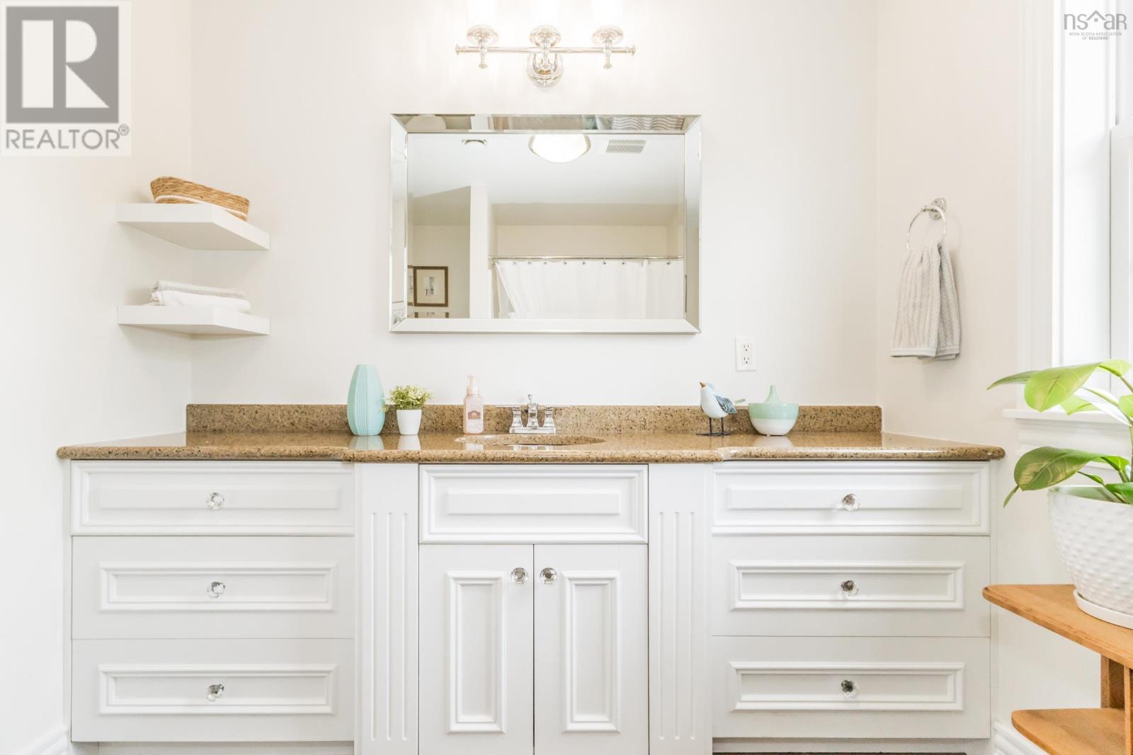 Property 21 of 49 of 35 Acadia Drive, MacDougall Heights