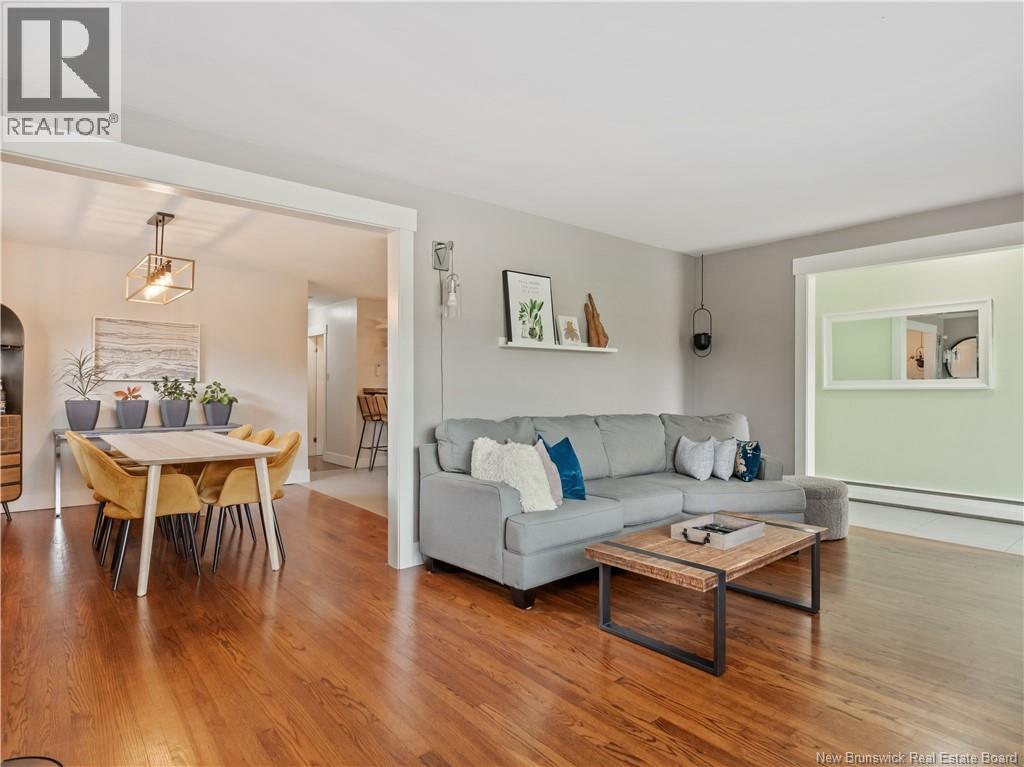 109 UPTON STREET - 13