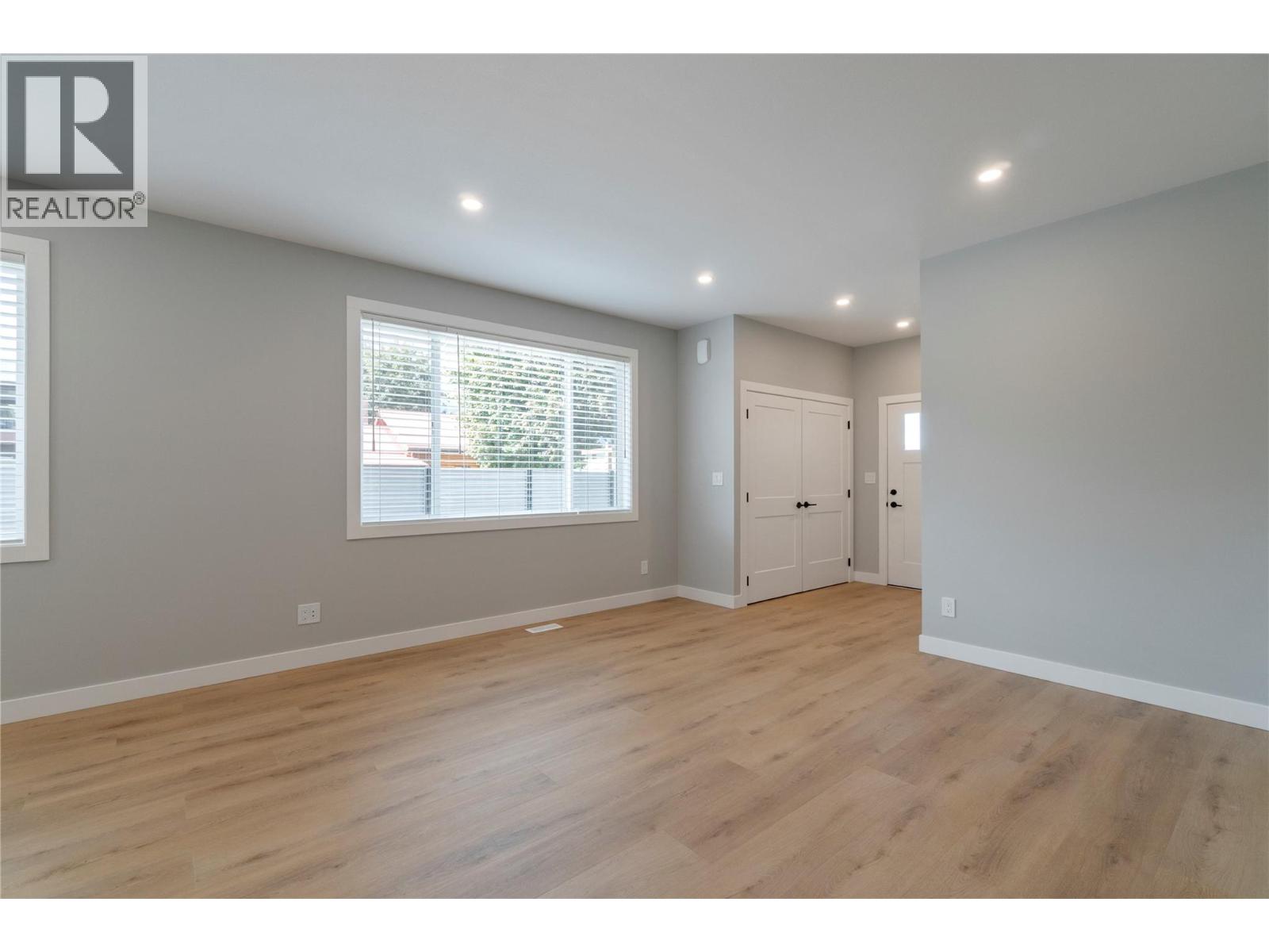 1330 10 Street SW Unit# 14, Salmon Arm