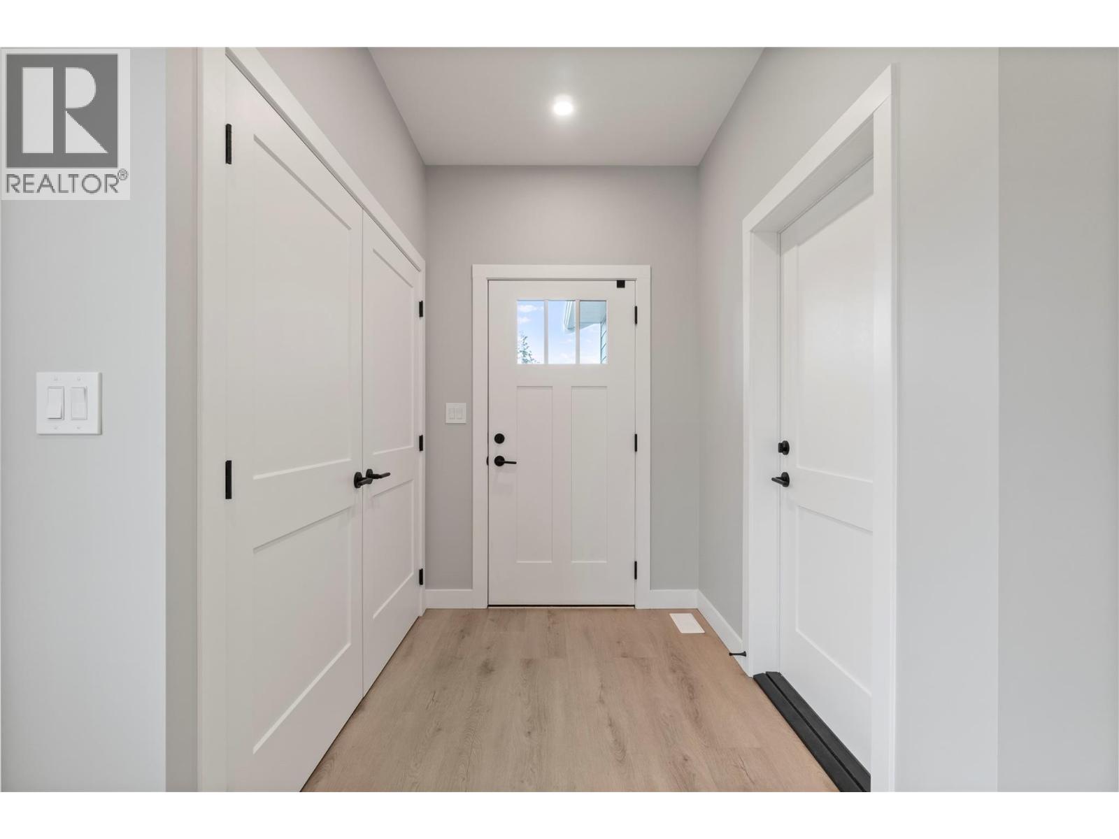 1330 10 Street SW Unit# 14, Salmon Arm