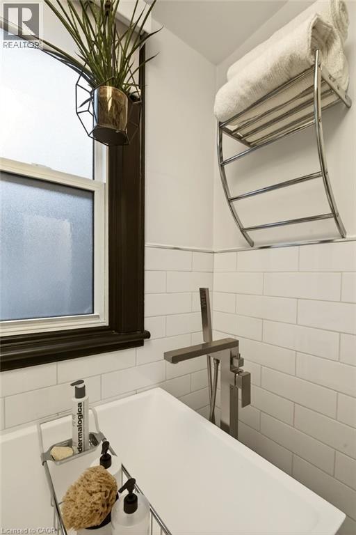 17 GARY Avenue, Hamilton, Ontario, L8S1Y2 — Photo 13