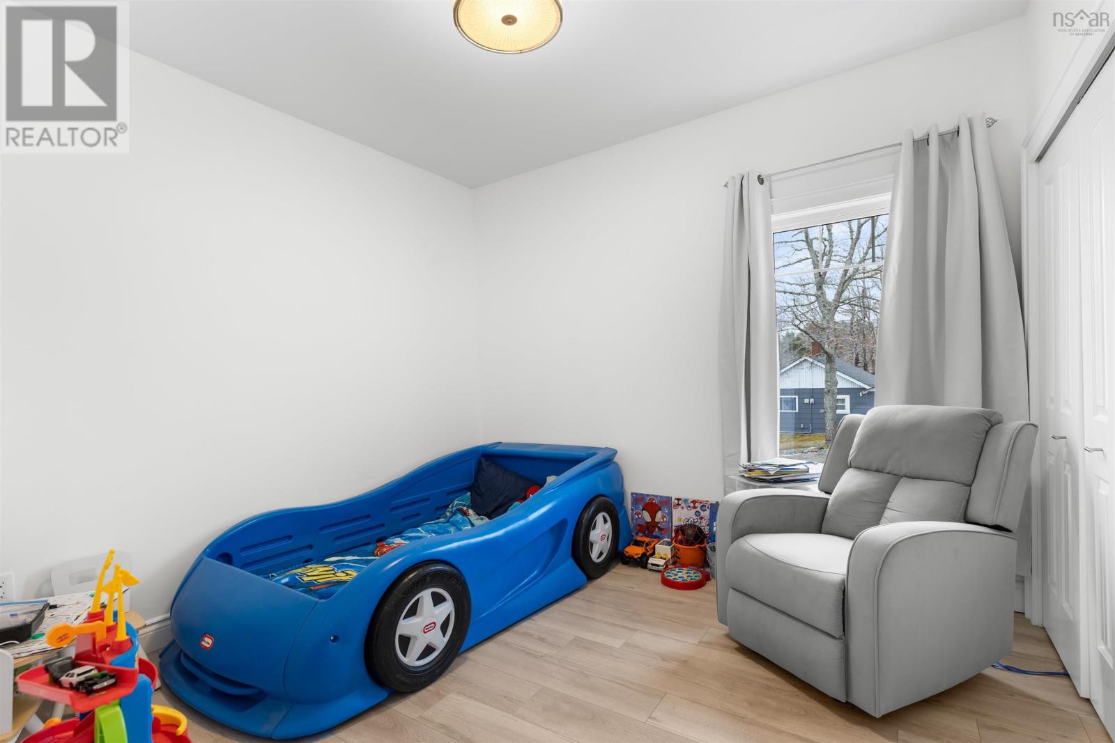 Property 27 of 49 of 3224 203 Highway