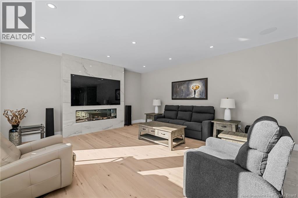 103 ADRIENNE COURT - 16