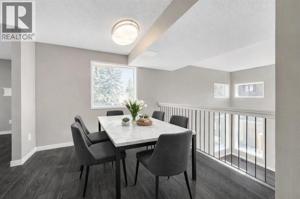 Single Family House 4 Level for Sale in  Glamis Gardens SW Glamorgan Calgary 