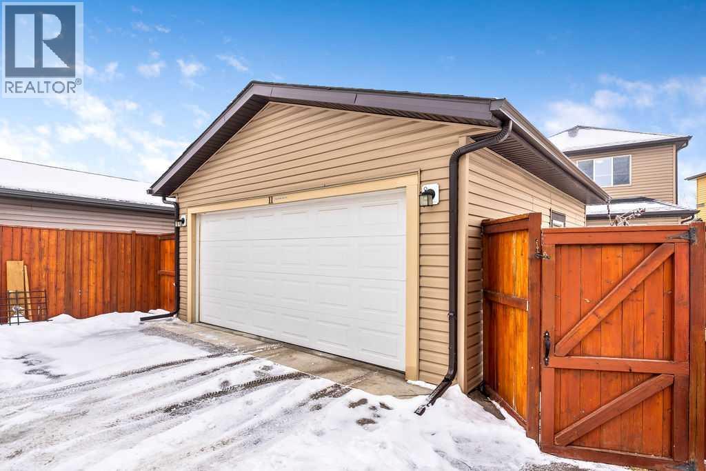 Single Family House for Sale in  Saddlebrook Mews NE Saddle Ridge Calgary 
