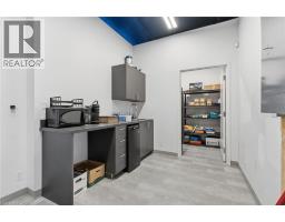 1096 E Barton Street E, Hamilton, ON L8H2V1 Photo 17