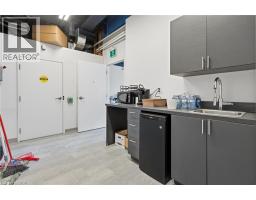 1096 E Barton Street E, Hamilton, ON L8H2V1 Photo 18