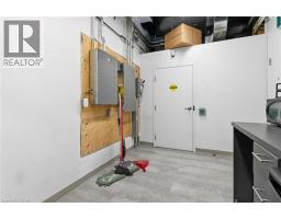 1096 E Barton Street E, Hamilton, ON L8H2V1 Photo 19