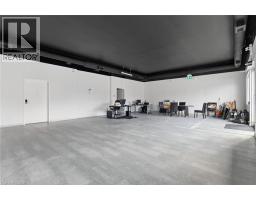 1096 E Barton Street E, Hamilton, ON L8H2V1 Photo 8