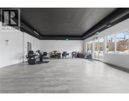 1096 E Barton Street E, Hamilton, ON L8H2V1 Photo 9