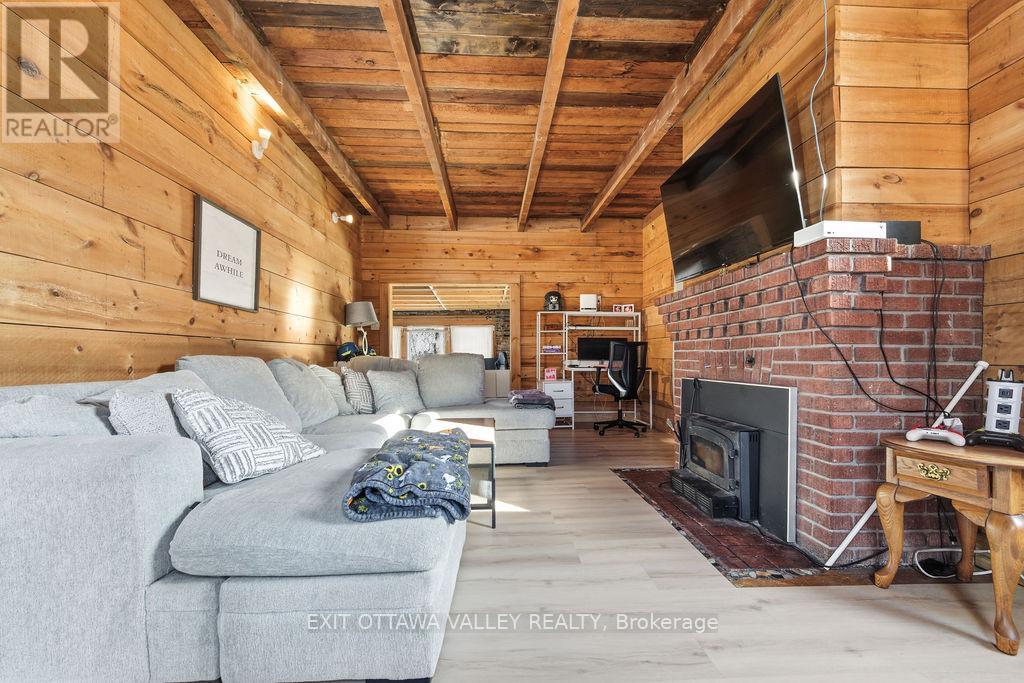 815 PEMBROKE STREET W - 6