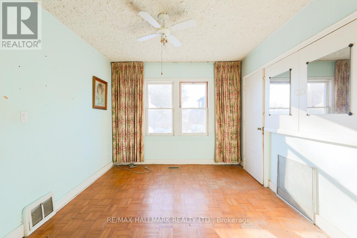 63 HIGHVIEW AVENUE - Photo 3 of 13, Toronto (Birchcliffe-Cliffside), Ontario