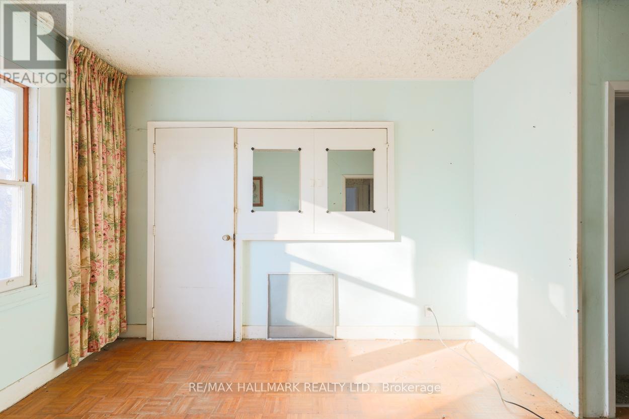 63 HIGHVIEW AVENUE - Photo 4 of 13, Toronto (Birchcliffe-Cliffside), Ontario