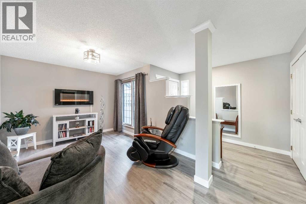 Single Family House for Sale in  Hidden Valley Crescent NW Hidden Valley Calgary 