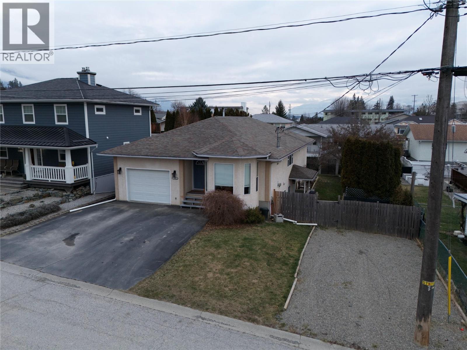 1603 MURDOCH Street, Creston