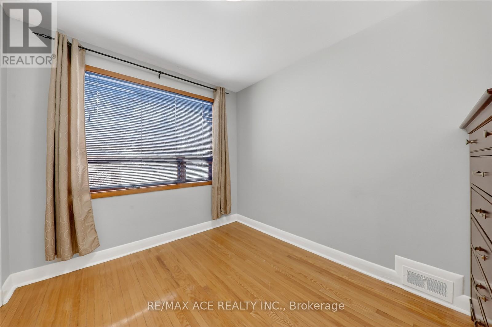 40 BRINLOOR BOULEVARD - 23