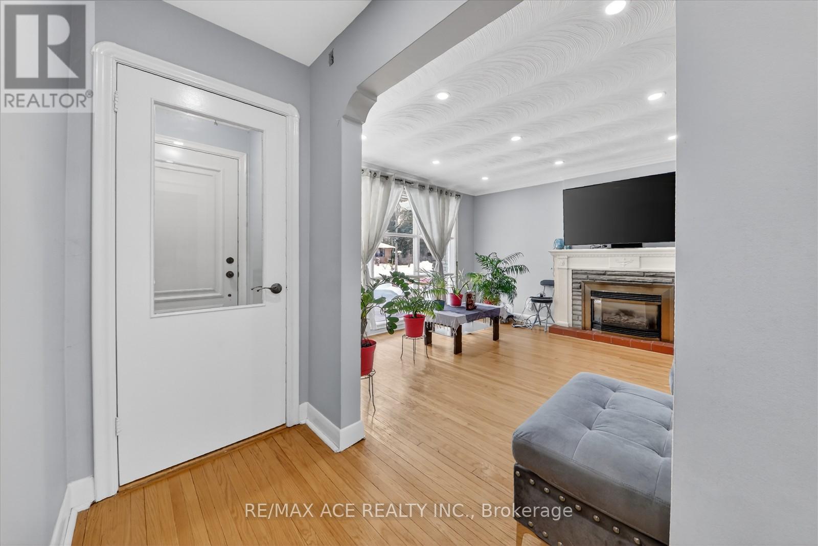 40 BRINLOOR BOULEVARD - 8