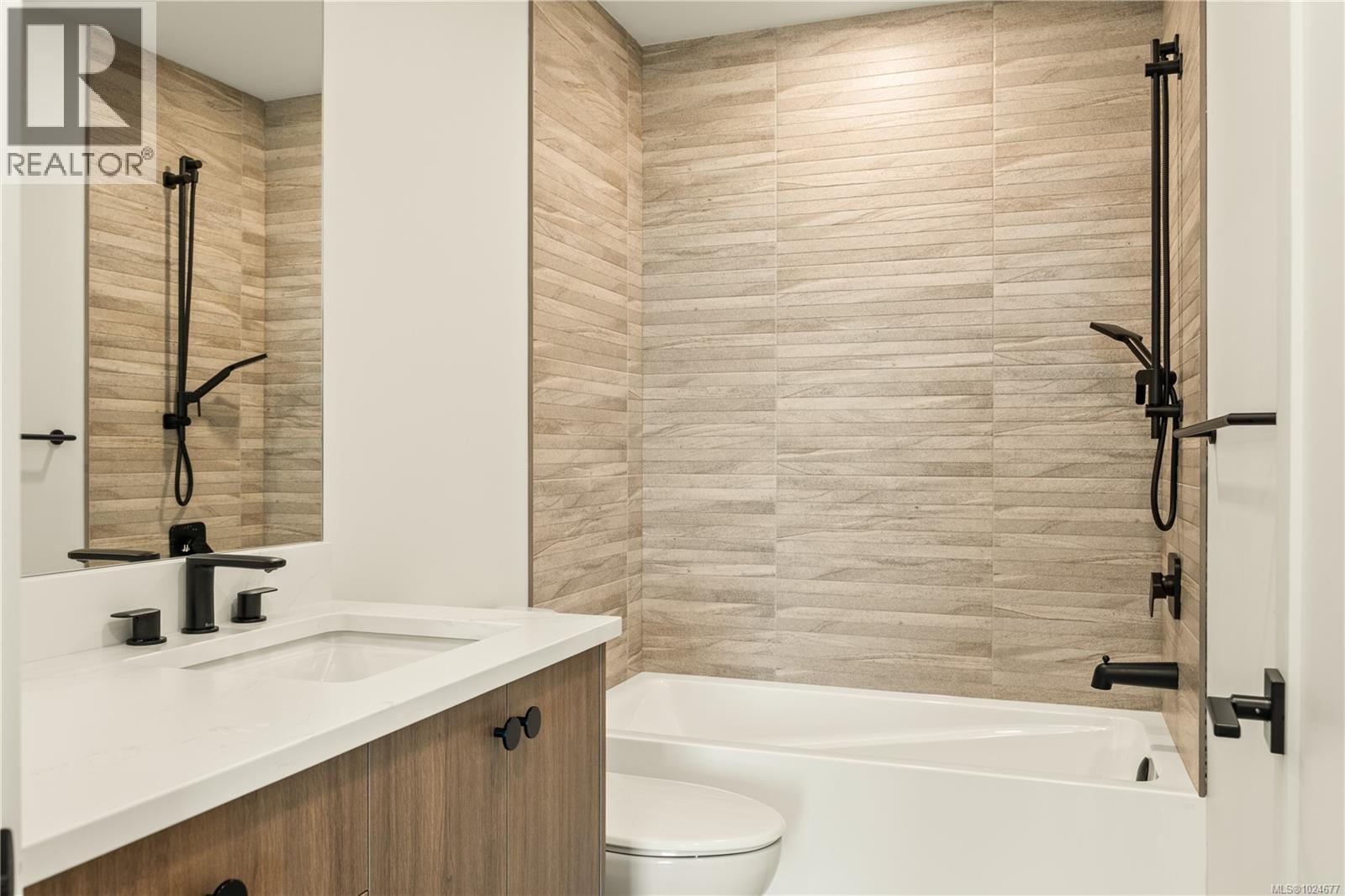 301 201 Dogwood Dr, Ladysmith