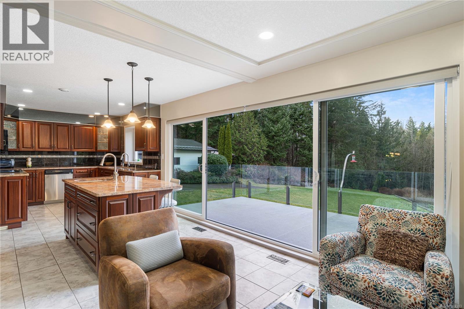 6540 Manhattan Way, Lantzville