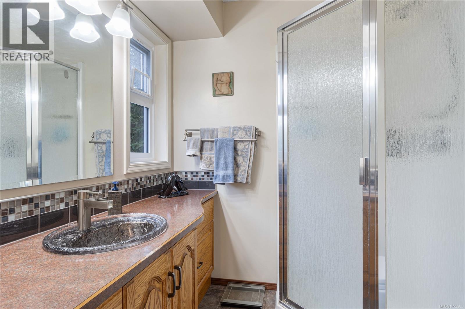 6540 Manhattan Way, Lantzville