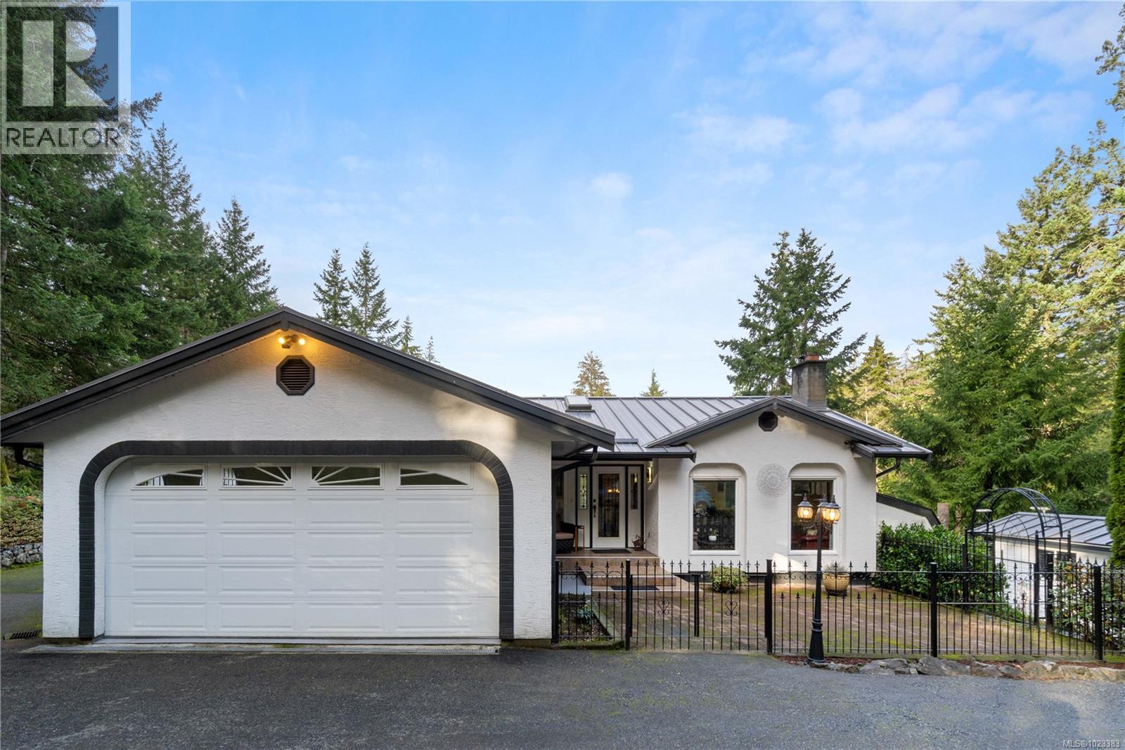 6540 Manhattan Way, Lantzville