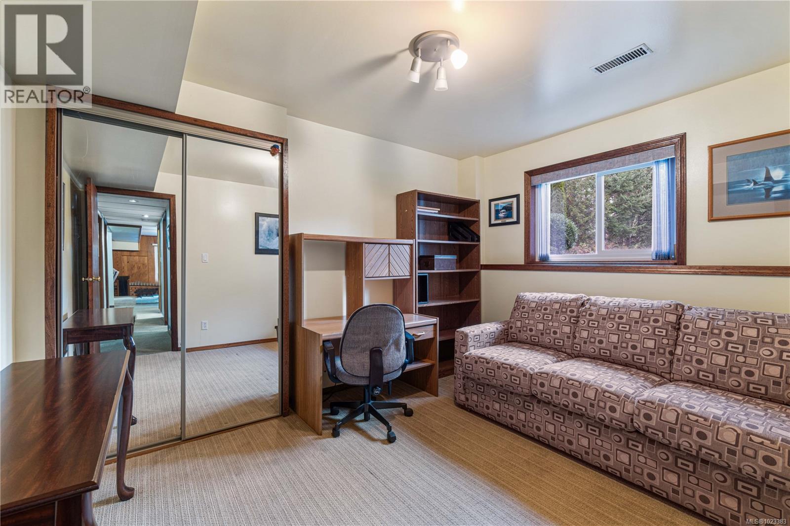 6540 Manhattan Way, Lantzville