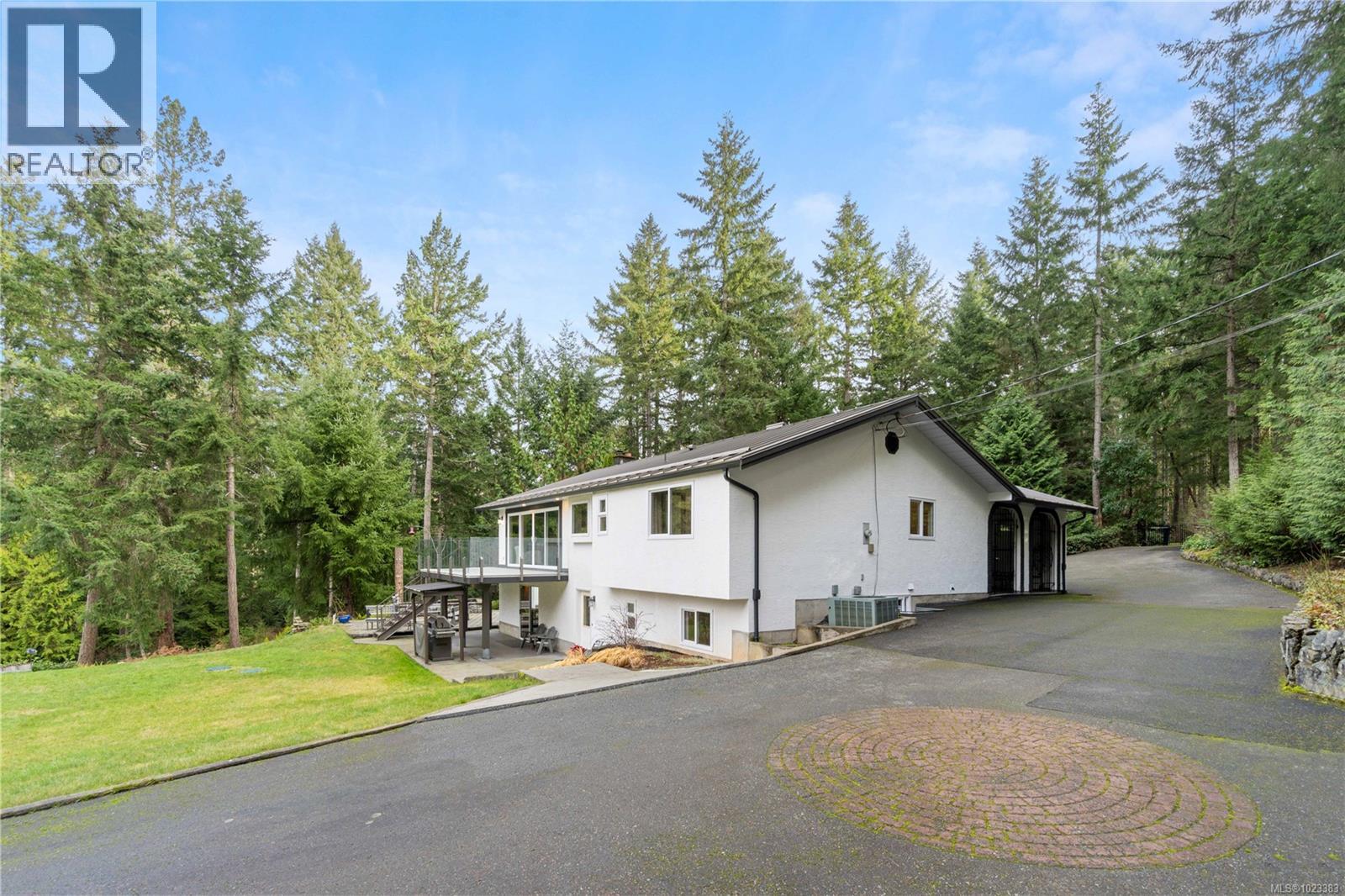 6540 Manhattan Way, Lantzville