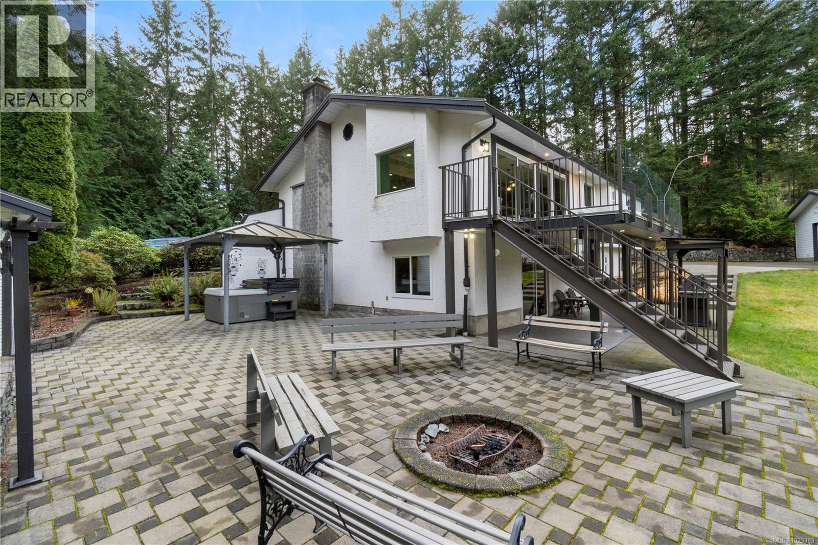 6540 Manhattan Way, Lantzville