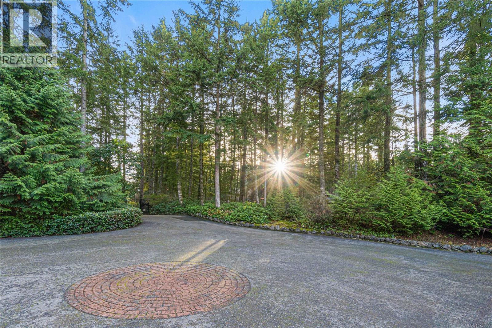 6540 Manhattan Way, Lantzville