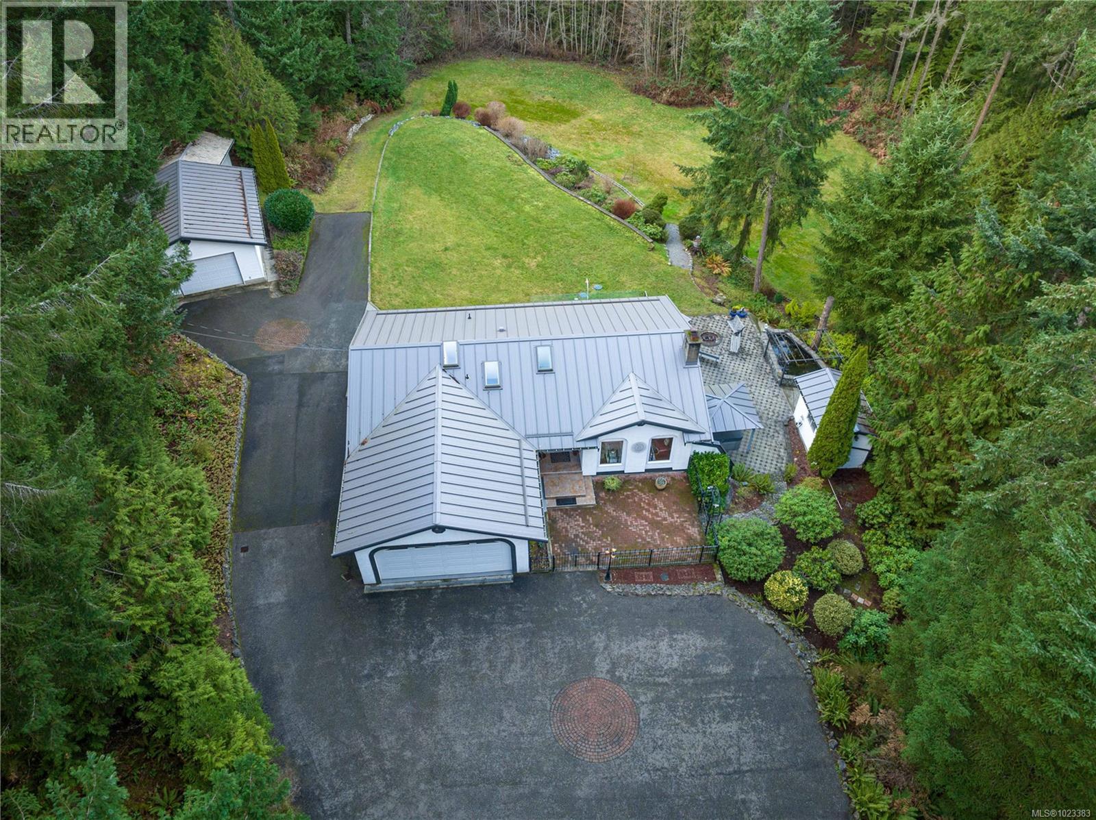 6540 Manhattan Way, Lantzville