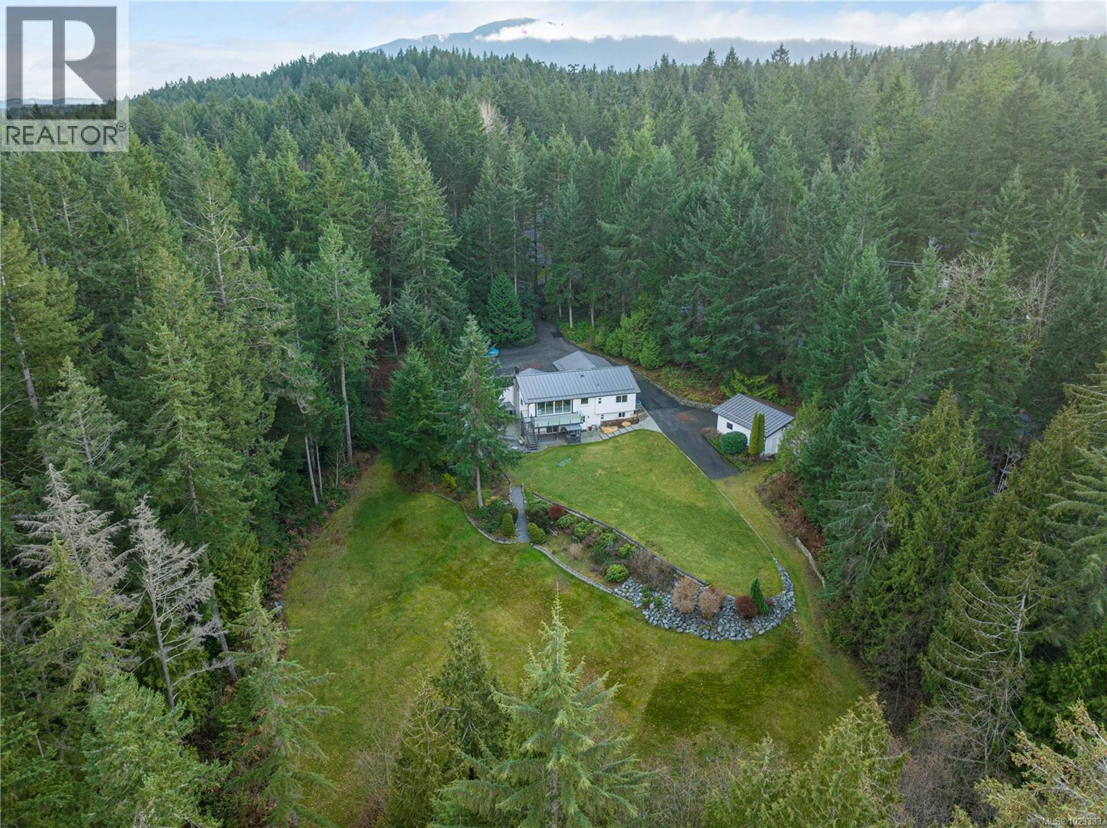 6540 Manhattan Way, Lantzville