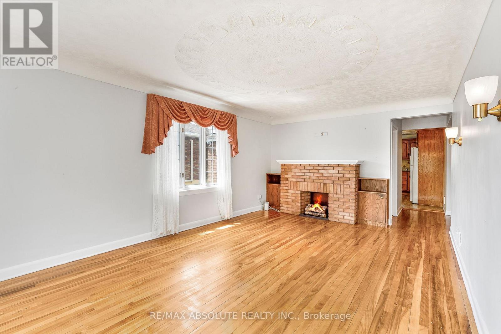 352 LACASSE AVENUE - 4