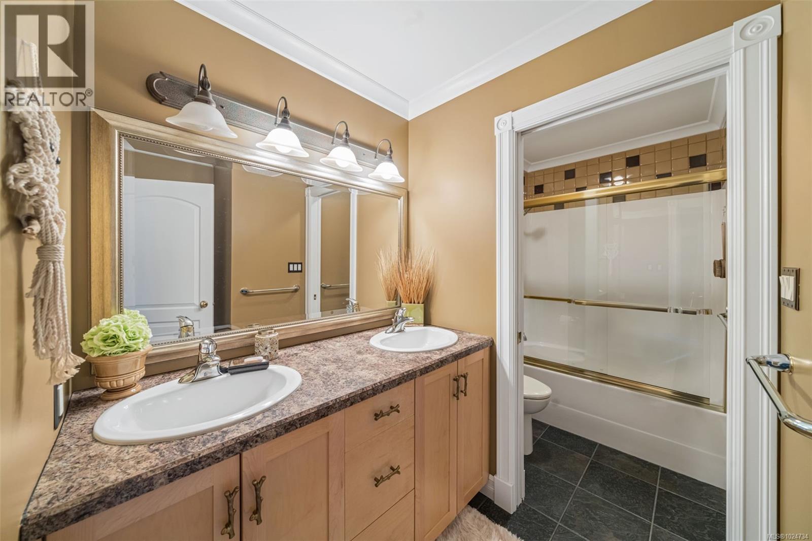  4980 Deer Park Trail, Metchosin