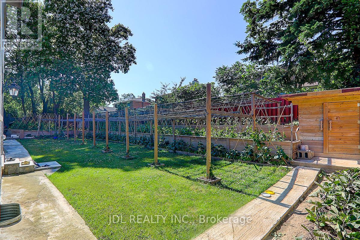 80 BROOMFIELD DRIVE - 33