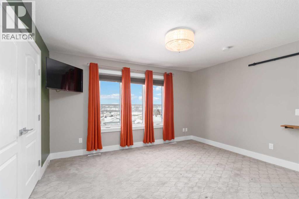 220 Beaverlodge Close, Fort McMurray