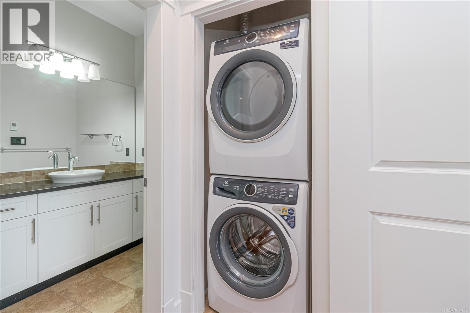 207 1670 Botwood Lane, Cowichan Bay